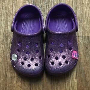 Purple glittery 6/7 Crocs